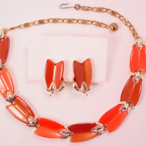 Lisner Red and Root Beer Thermoset Necklace and Earrings Set
