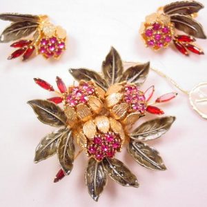 Christmas Floral Vendome Pin and Earrings Set with Original Tag