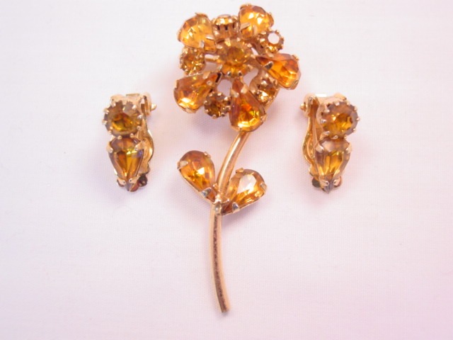Nice Topaz-Colored Rhinestone Flower Pin and Earrings Set