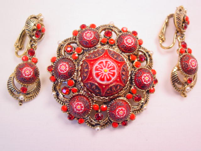 Unusual Red Art Glass Pin and Earrings Set